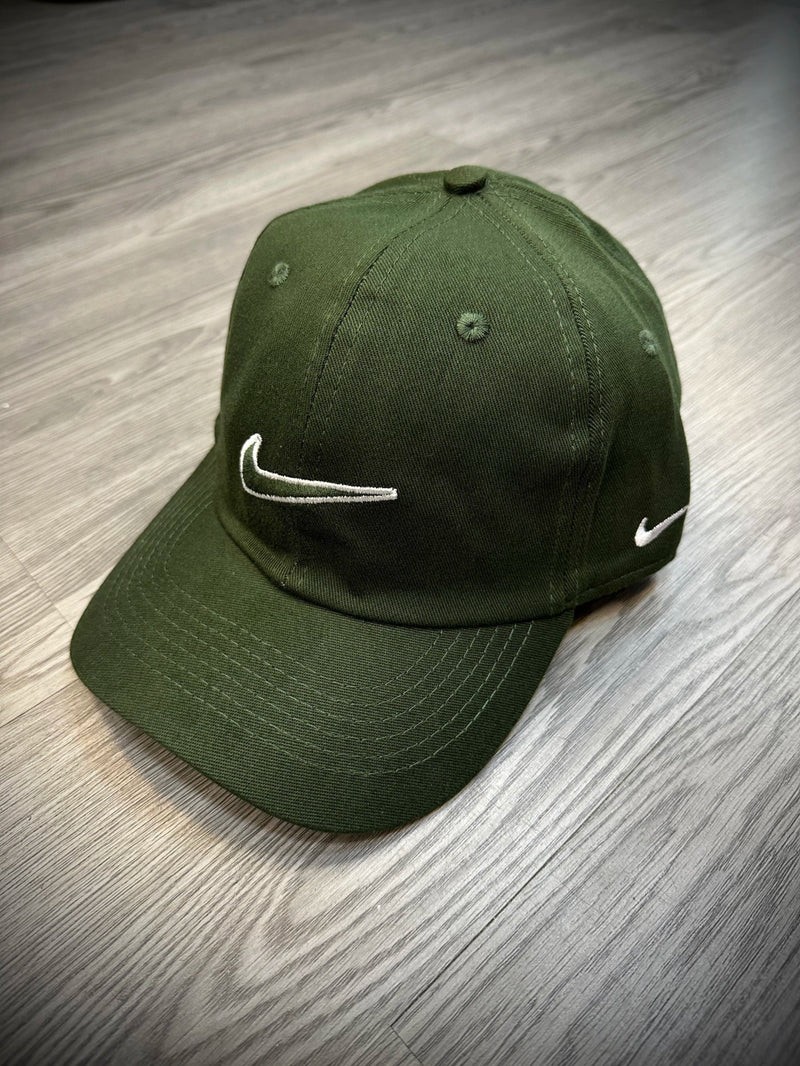 Boné Básico Swoosh - Verde Militar