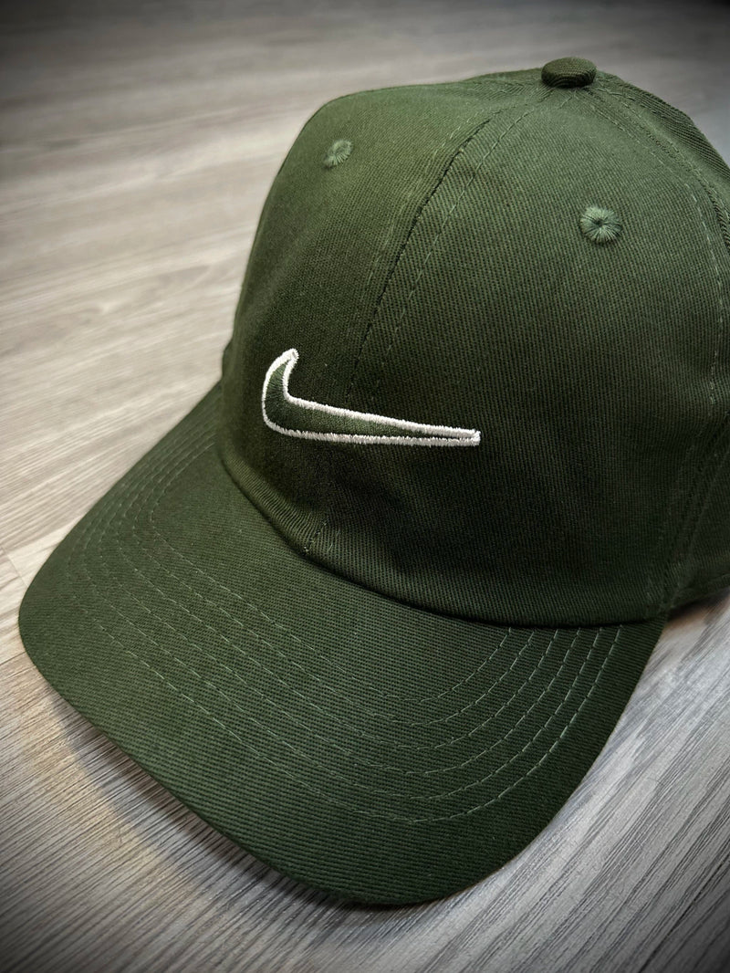 Boné Básico Swoosh - Verde Militar