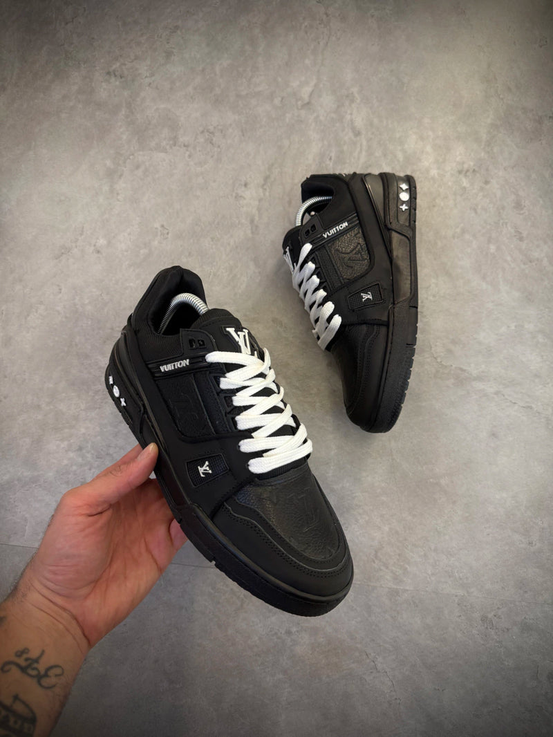 Tênis Louis Vuitton LV - Trainer - All Black