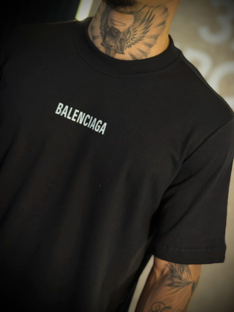 Camisa Balenciaga - Escrita Frontal Peito | Preta