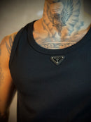 Regata Canelada Prada Logo frontal - Importada - Preta