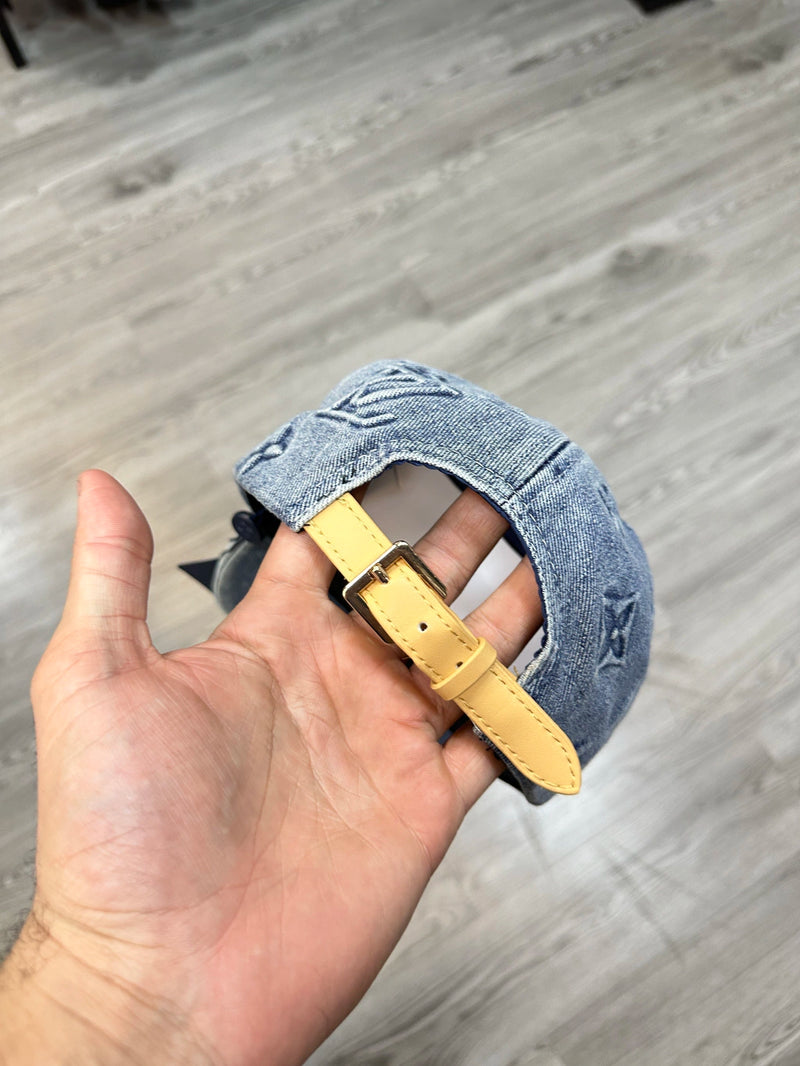 Boné Importado Louis Vuitton LV - Jeans Misto