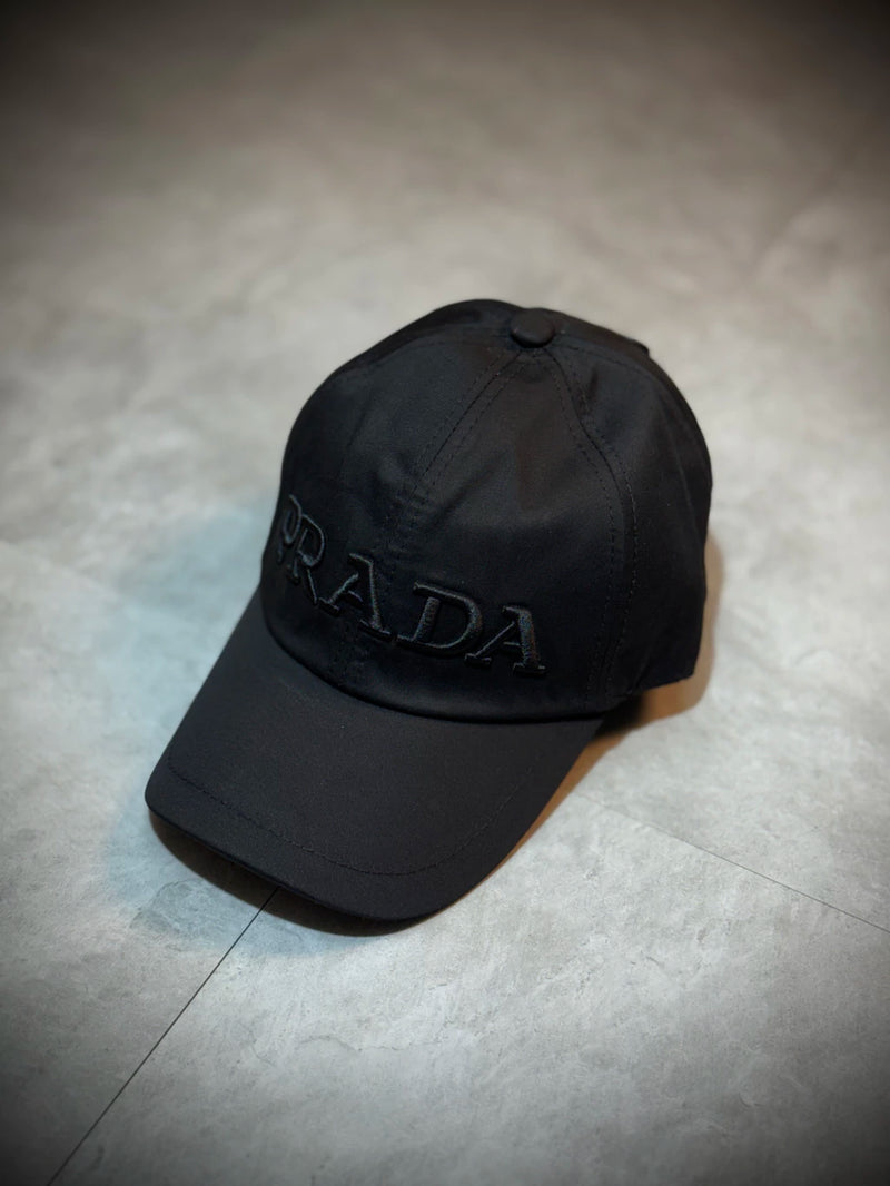 Boné PRADA Bordado - Importado - Preto Acetinado