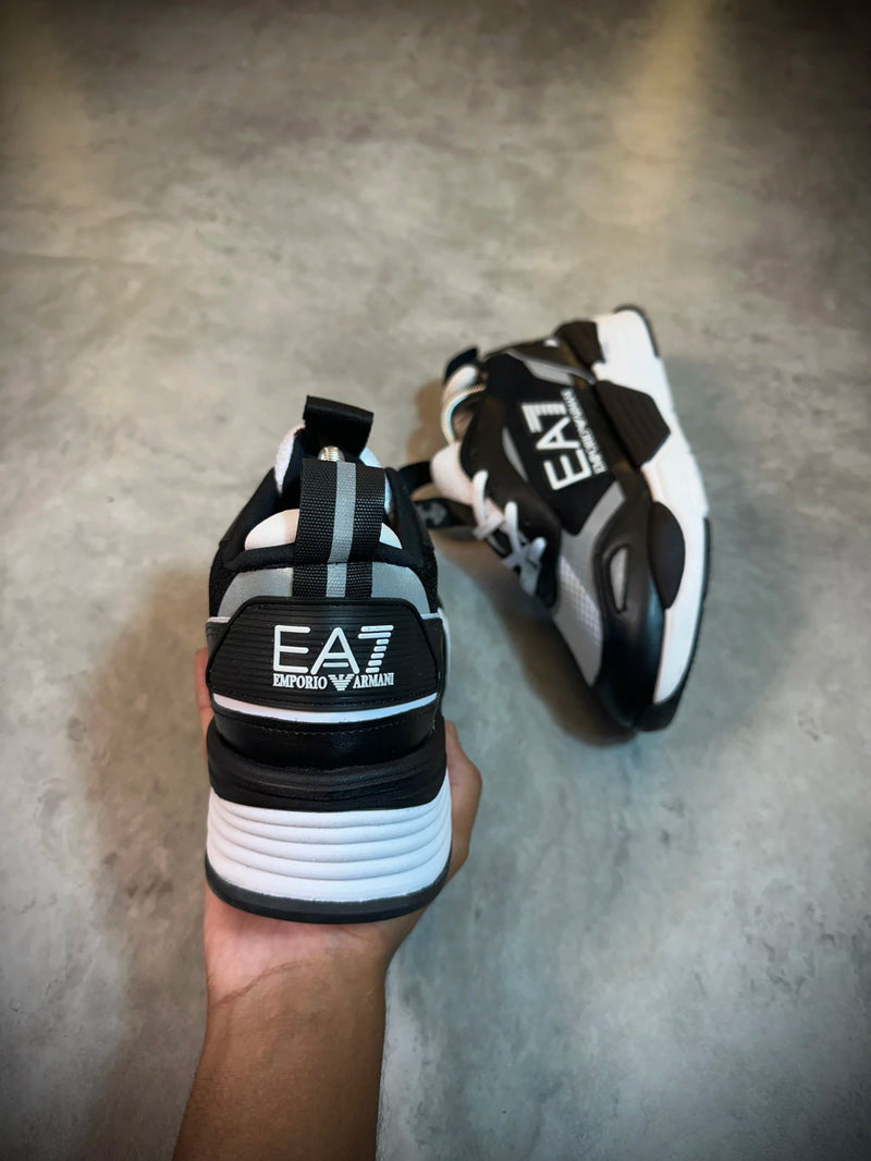 Tênis Emporio Armani | Logo EA7 Branca - Preto/Branco Refletivo