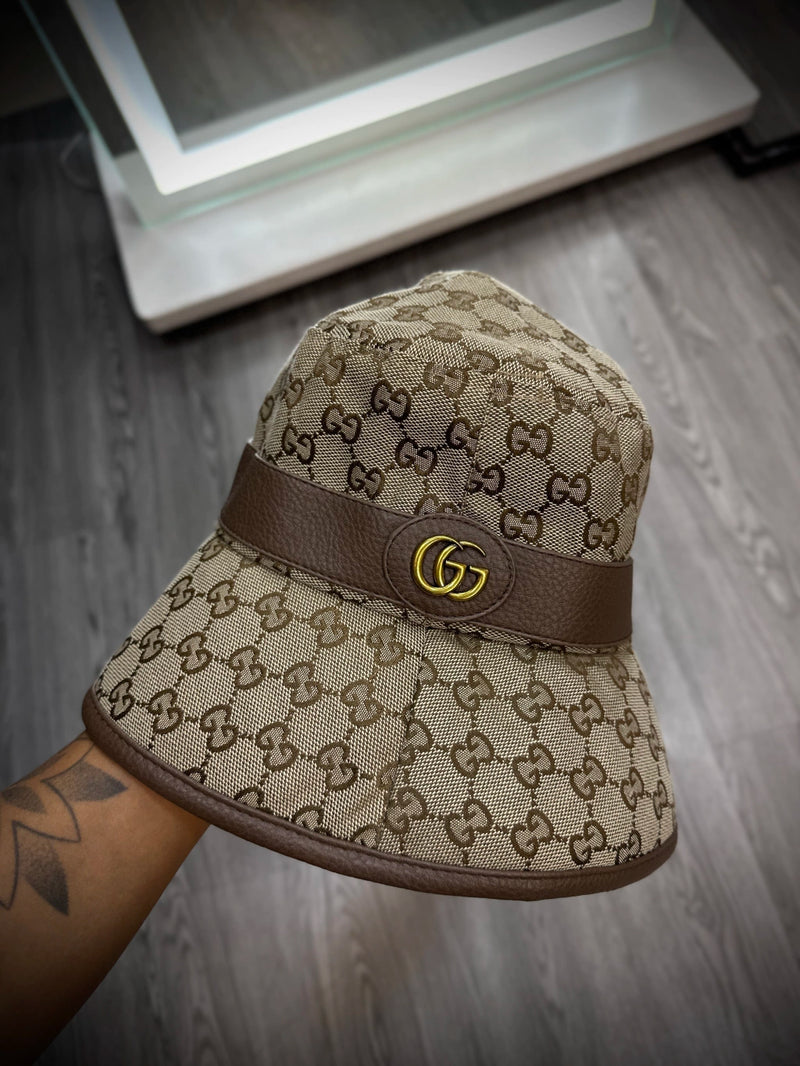 Bucket Gucci Limitado (Faixa de couro | Logo GG Dourada - Bege