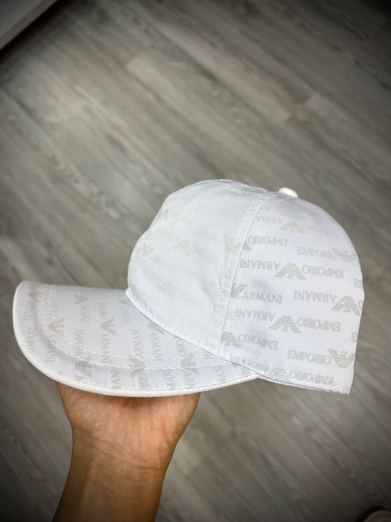 Boné Emporio Armani Monocromático- ALL WHITE